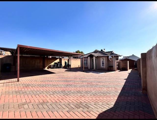 3 BEDROOM HOUSE FOR SALE IN AMANDASIG